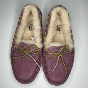 UGG Australia Women Slippers Plum Color Suede Sz 7